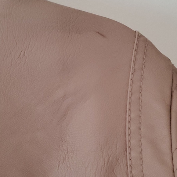*** SOLD ***Taupe Leather Jacket - Picture 4 of 4